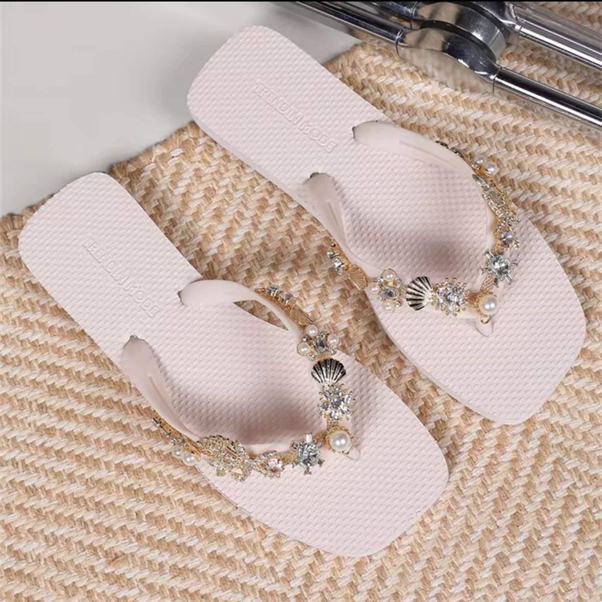 Tongs femme Coquillage & Perles