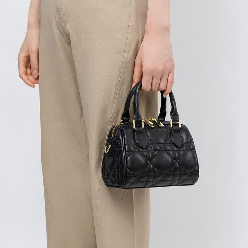Mini sac à main matelassé en cuir véritable – Style chic et intemporel